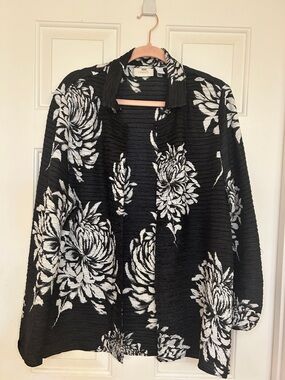 Chico's Black Open Front Floral Jacket with White Blooms
